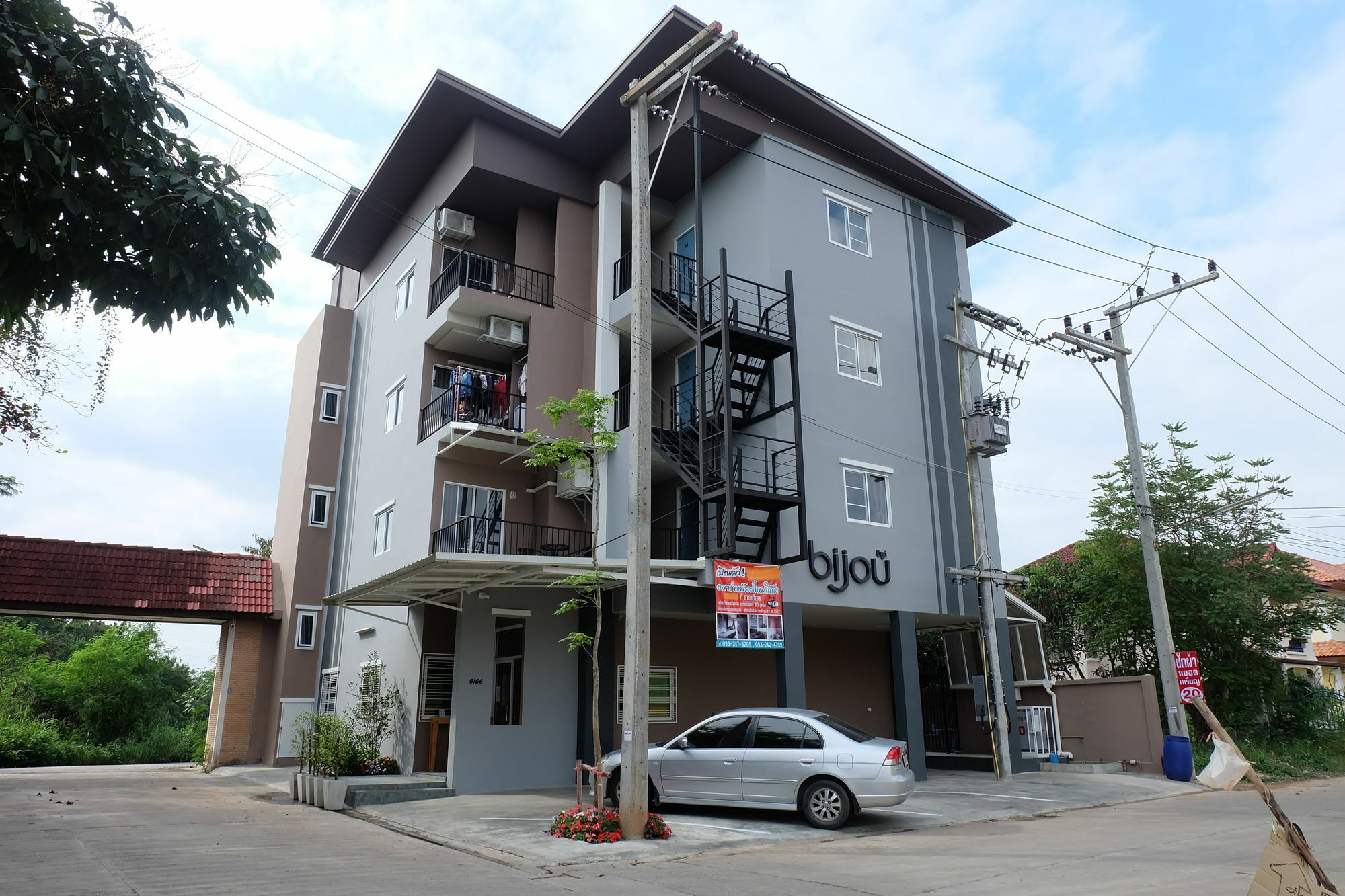 Bijou Boutique Aparthotel Chiang Mai Bagian luar foto