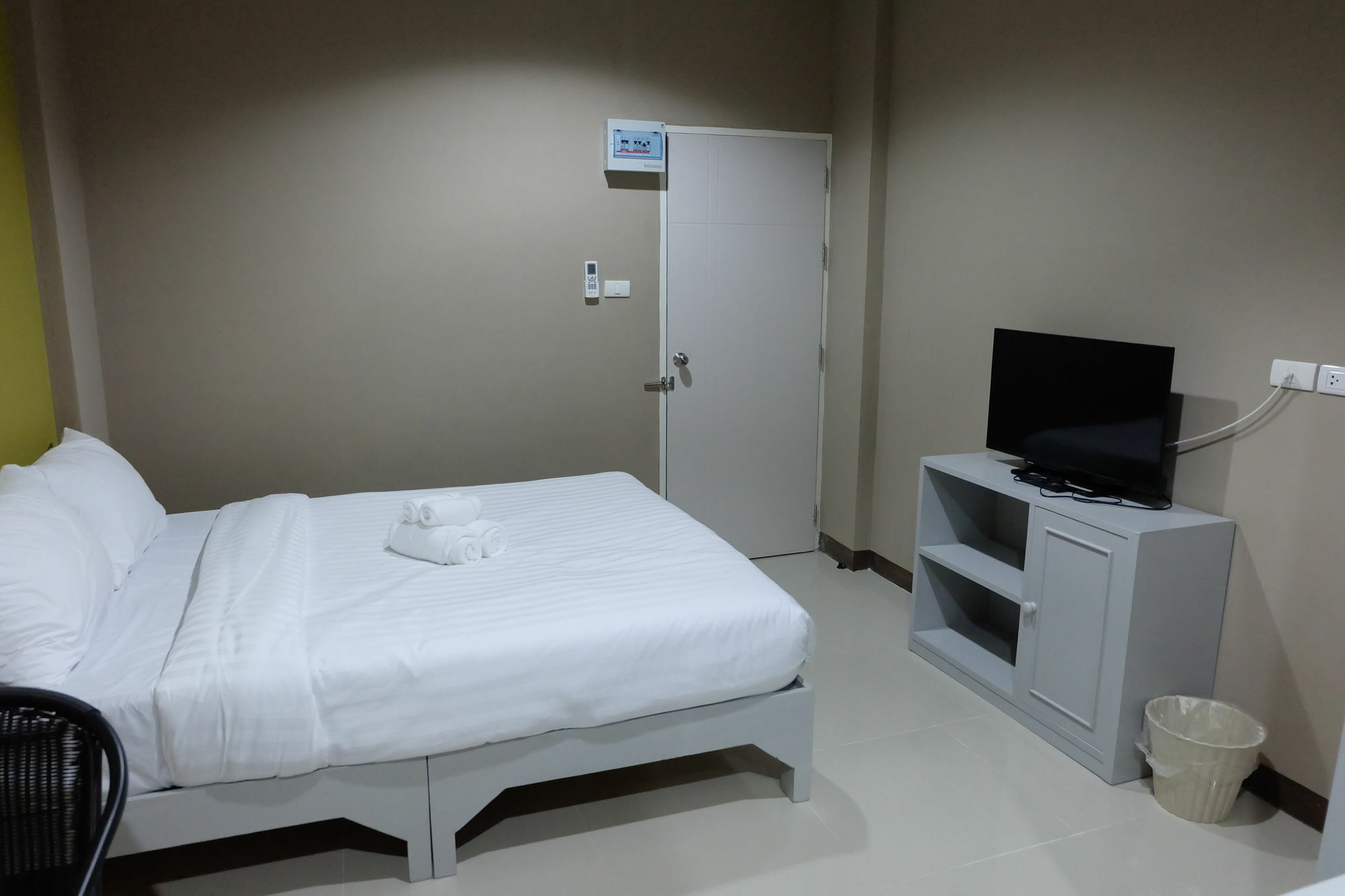 Bijou Boutique Aparthotel Chiang Mai Bagian luar foto